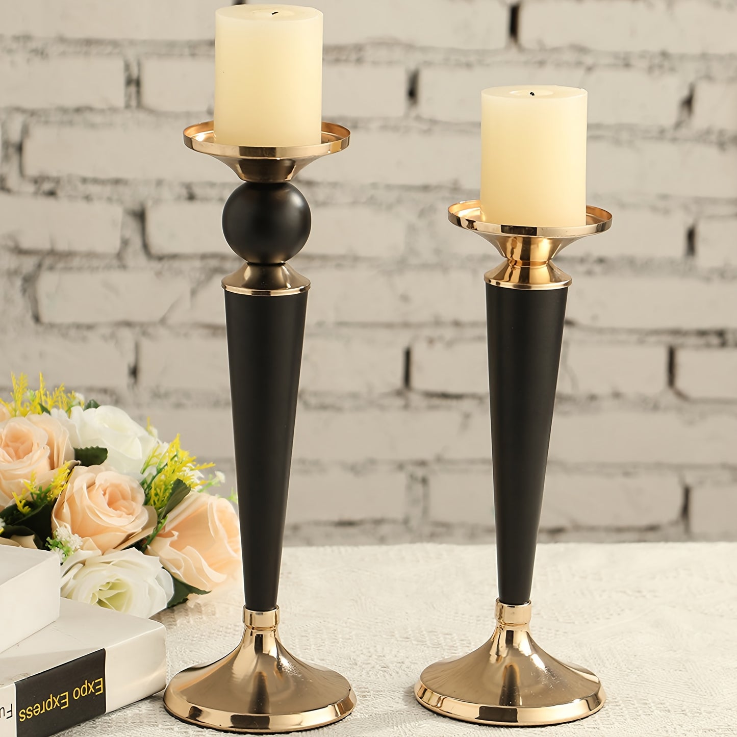 1pc European retro metal candlestick, a European light luxury metal Roman column candlestick, a black and Golden metal decorative candlestick