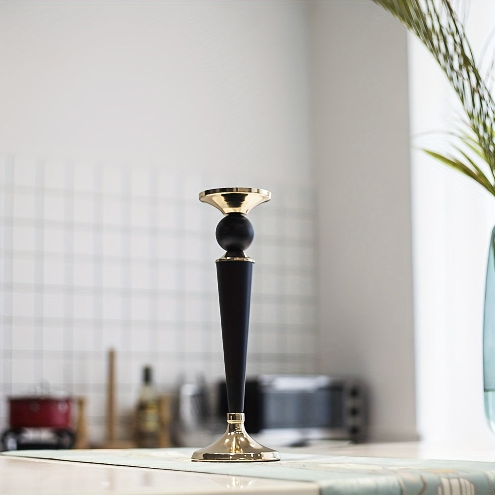 1pc European retro metal candlestick, a European light luxury metal Roman column candlestick, a black and Golden metal decorative candlestick